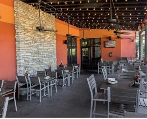 Image-Featured-Resort-Exterior-Seating